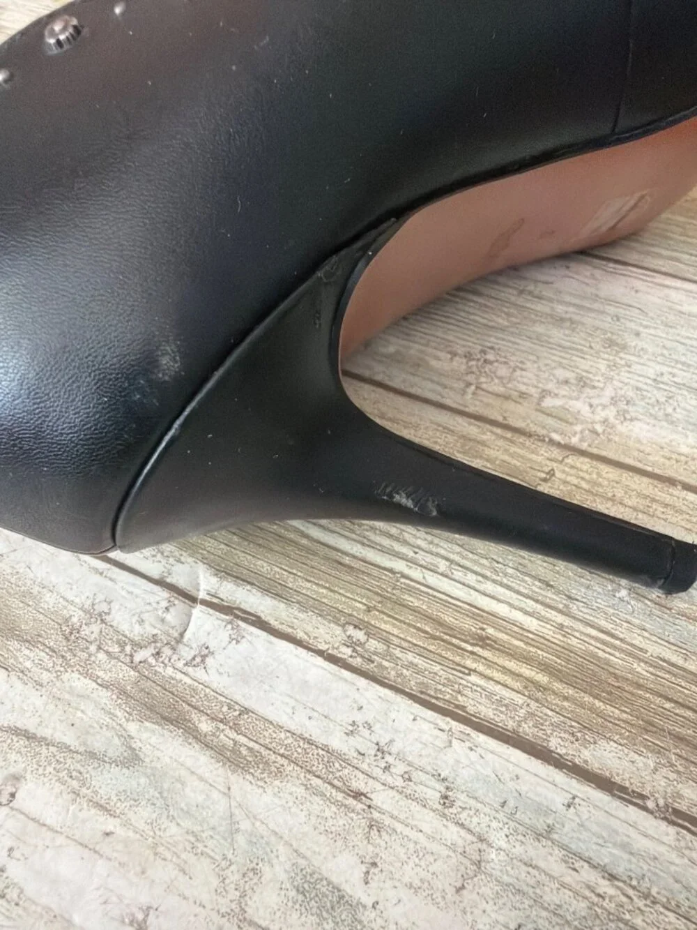 Coach Waverly Black Leather Scalloped Studded Pumps Pointed Toe Heels Size 9 - Picture 10 of 13